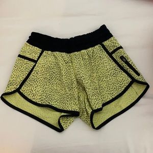 lululemon tracker shorts